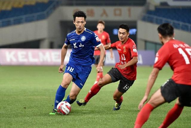 曼城15轮后排第4 上赛季同期也是第4但最终夺冠